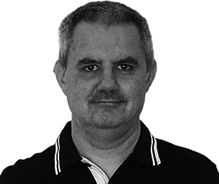 toni solanelles2 removebg preview copy