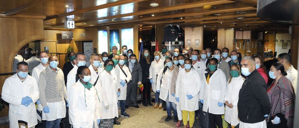 La delegació cubana el dia de la seva arribada a Andorra