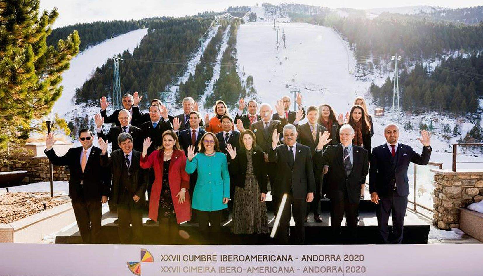 Instant d'una de les reunions prèvies de la Cimera celebrada a Andorra.