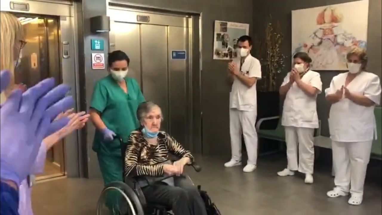 L'Engràcia, que estava ingressada al Cedre, ha estat donada d'alta i torna a Clara Rabassa.