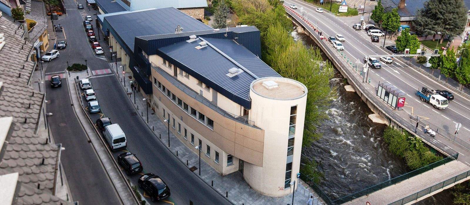 Vista aèria d'una part del Lycée Comte de Foix. Vista aèria d'una part del Lycée Comte de Foix.