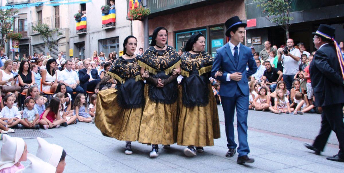 Ball de la Marratxa a la festa major de Sant Julià de Lòria.