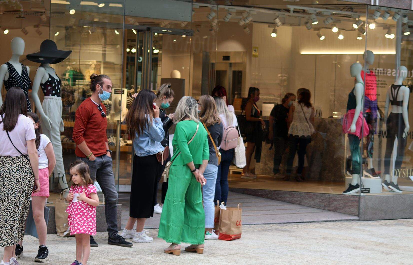 Cues aquest dilluns en una botiga de roba íntima.