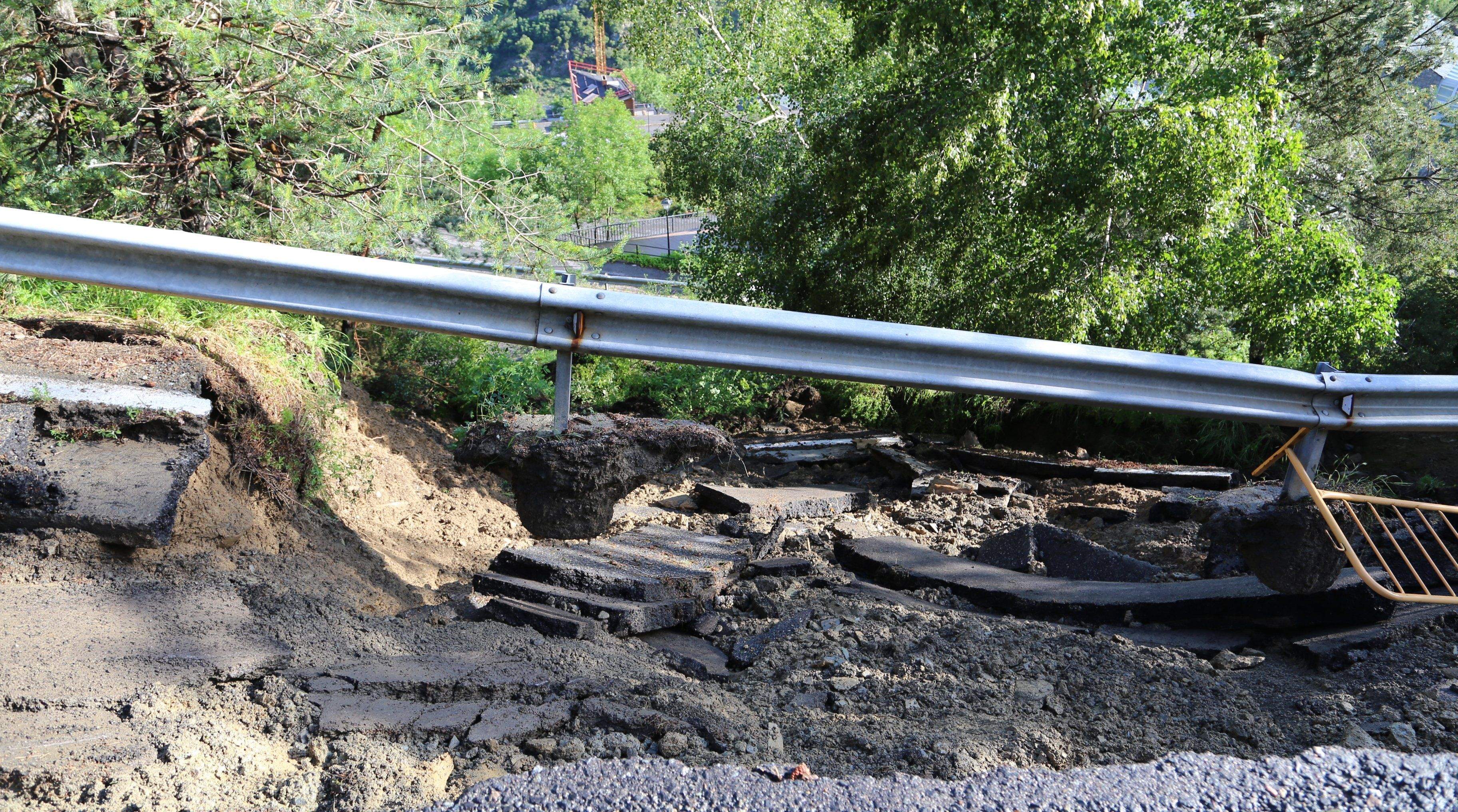 El tram afectat per la baixada del talús.