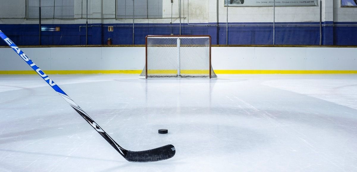 La pista de gel continuarà tancada.