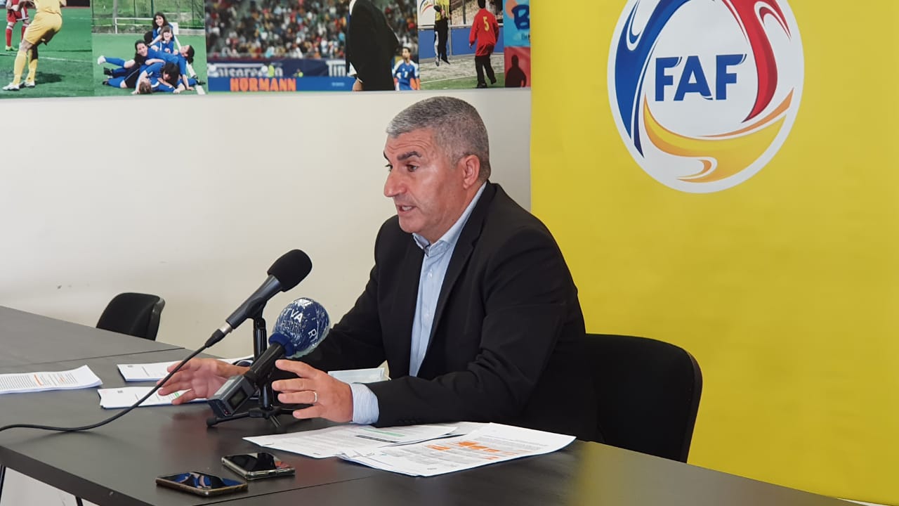 El president de la FAF, Félix Álvarez, durant una roda de premsa.