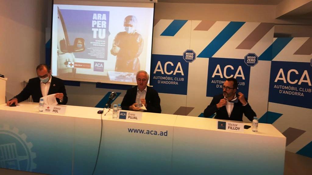 Josep  Pol (Creu Roja), Enric Pujal (ACA) i el ministre Víctor Filloy.