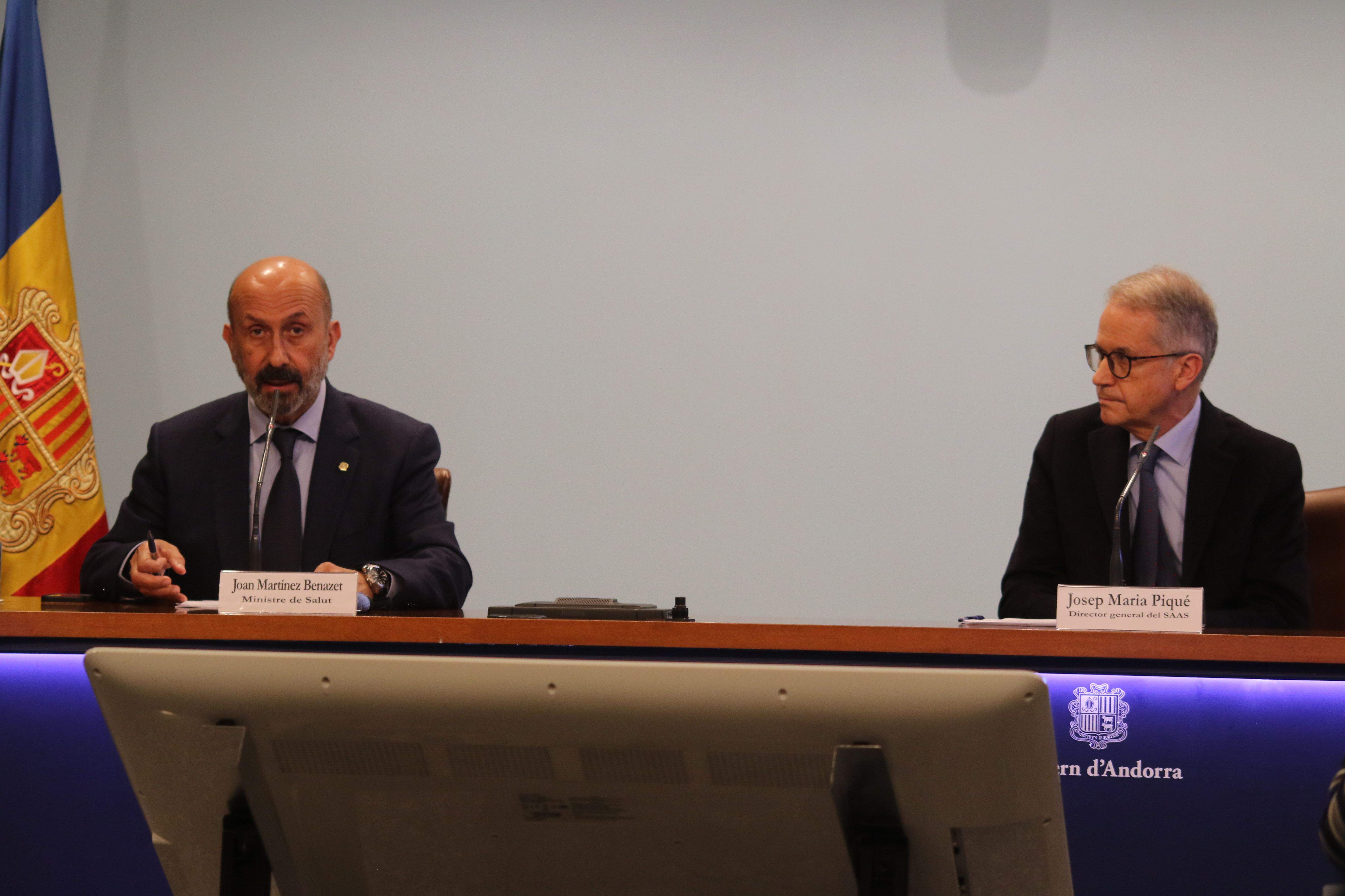 Joan Martínez Benazet i Josep Maria Piqué durant la compareixença. Joan Martínez Benazet i Josep Maria Piqué durant la compareixença.