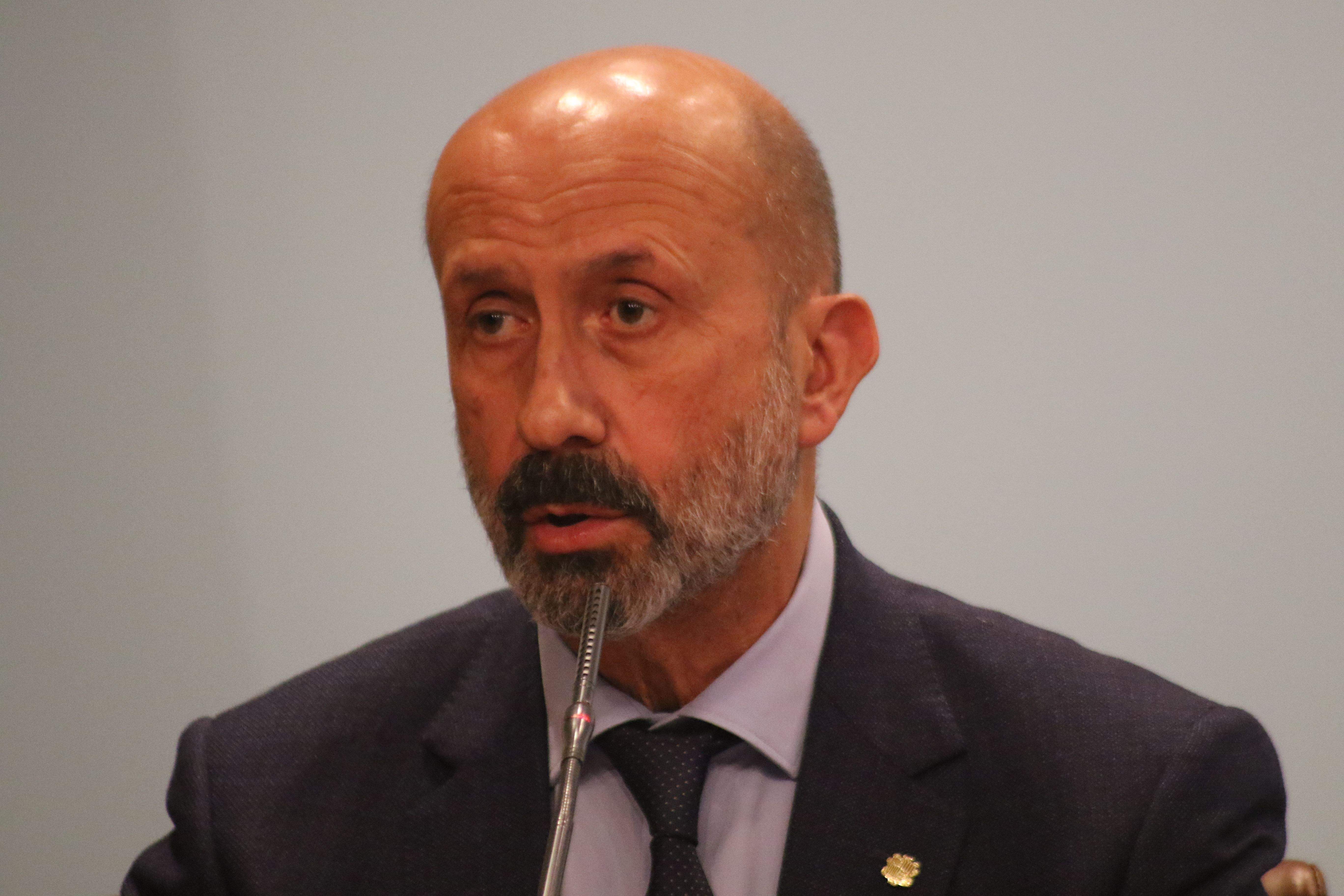 El ministre de Salut, Joan Martínez Benazet, durant la compareixença.