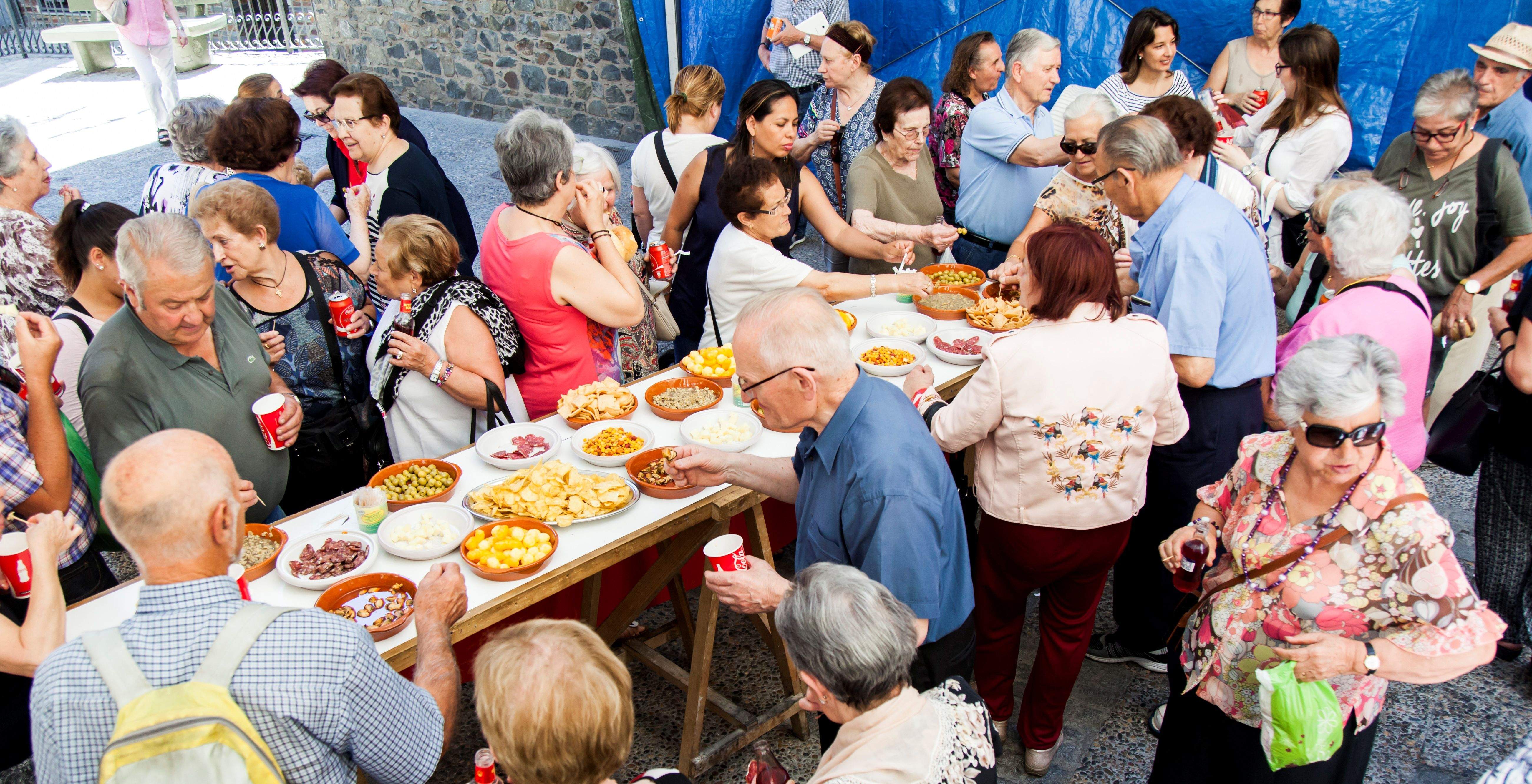 Imatge d'arxiu de la festa de Sant Antoni al barri del Puial.
