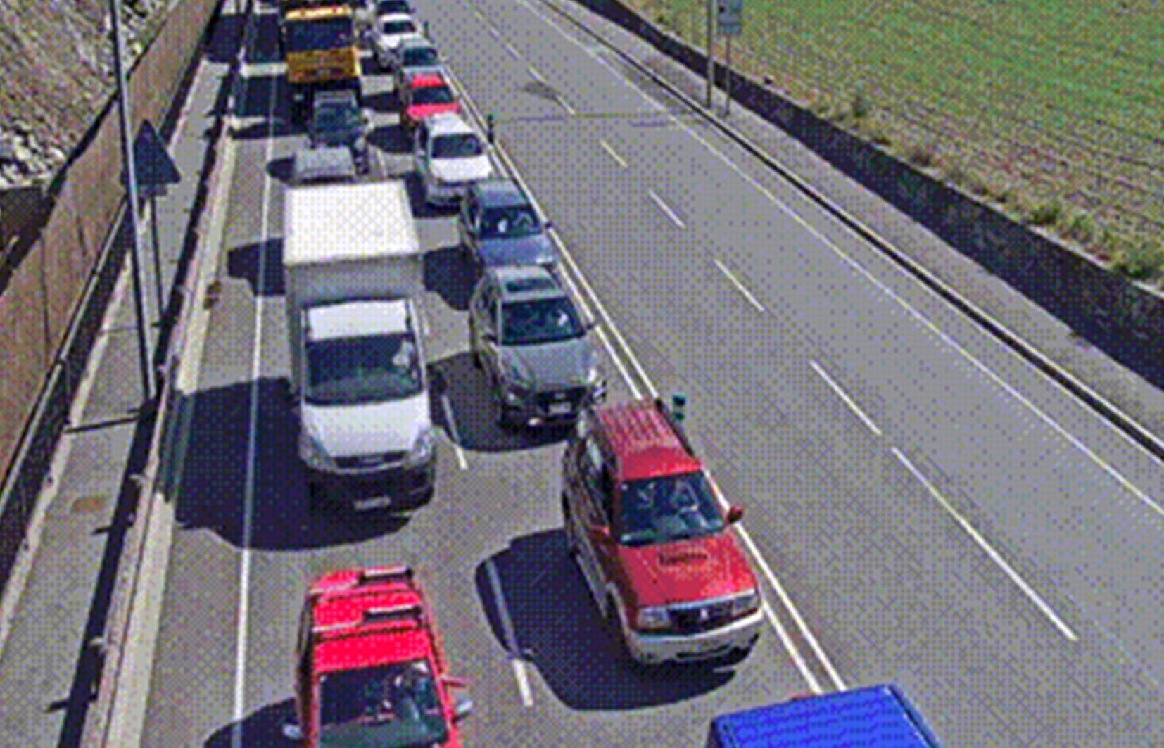 Retenció de sortida d'Andorra en una imatge de les càmeres de Mobilitat aquest matí.