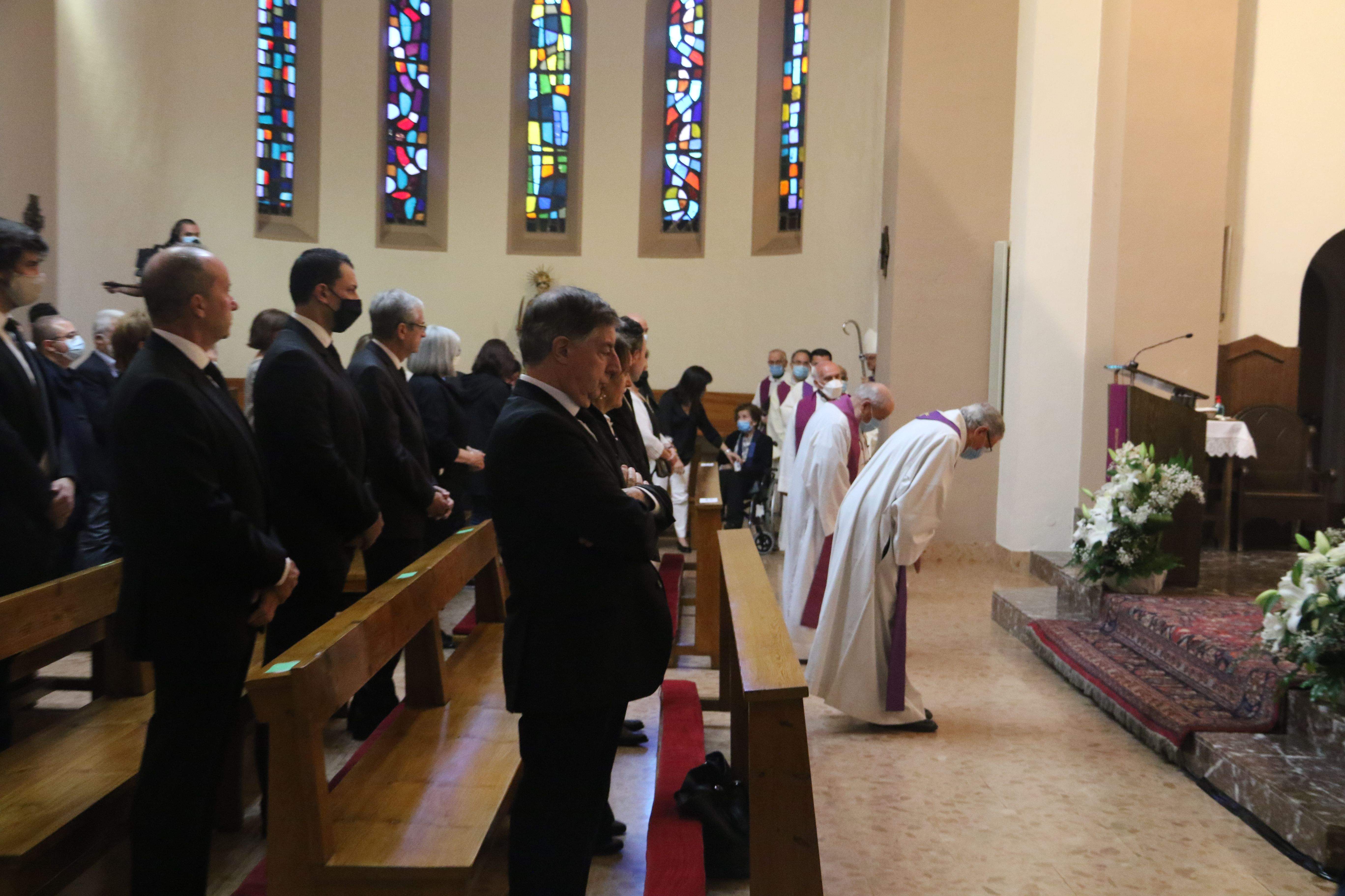 Arribada al temple dels celebrants