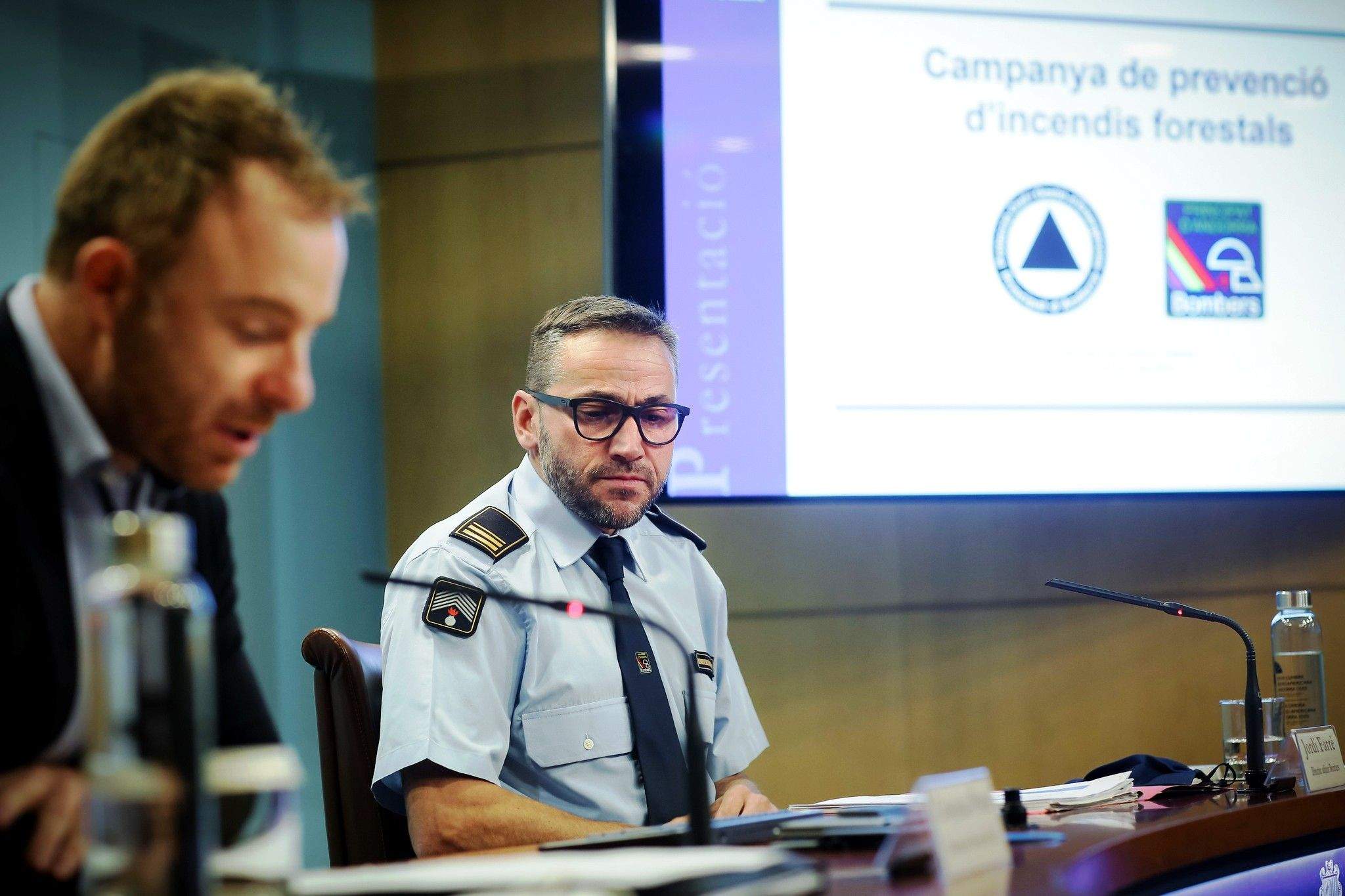 El director de Protecció Civil, Cristian Pons, i el director adjunt de Bombers, Jordi Farré.