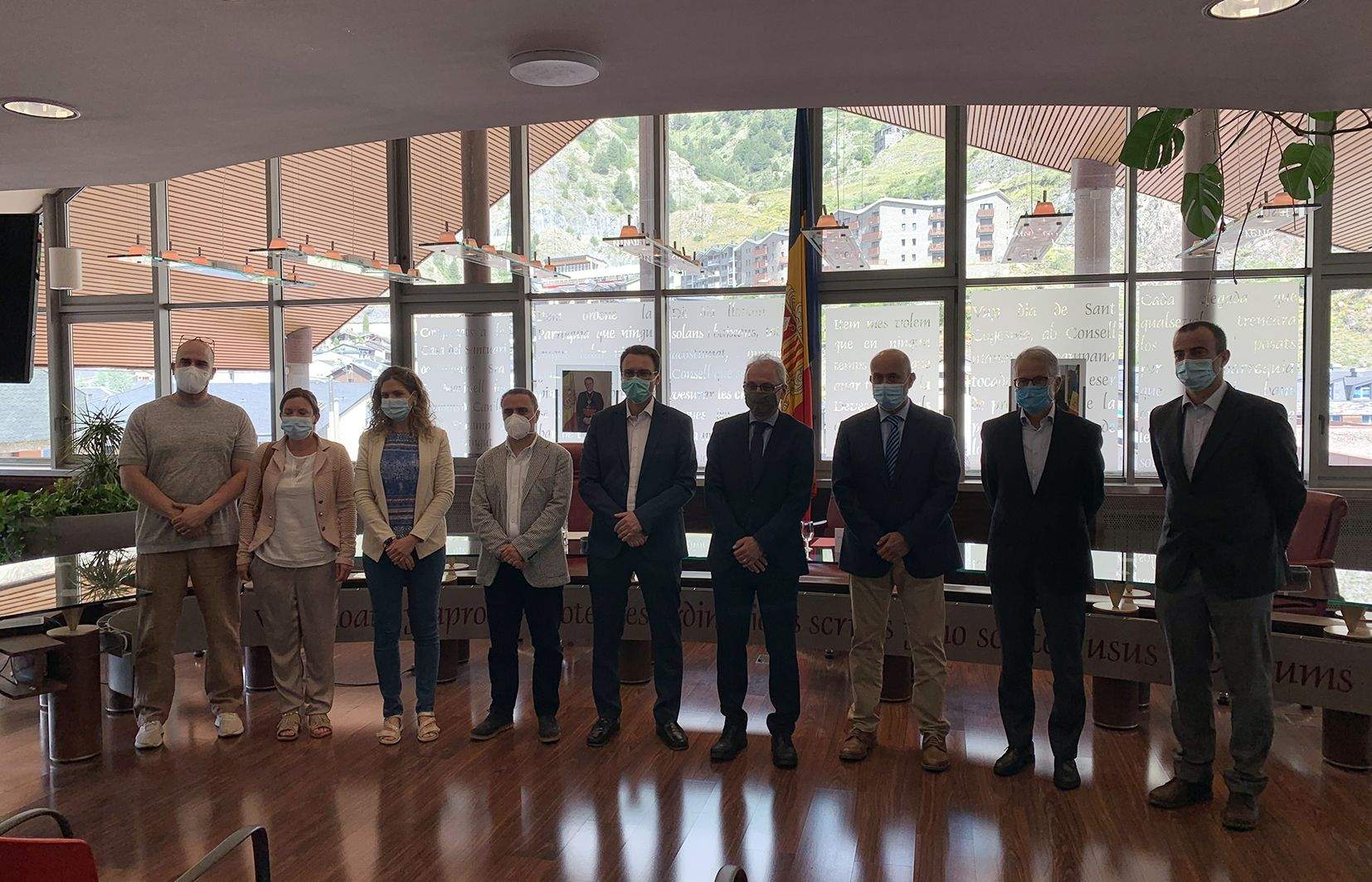 Responsables mèdics i polítics després de la presentació del pla pilot.