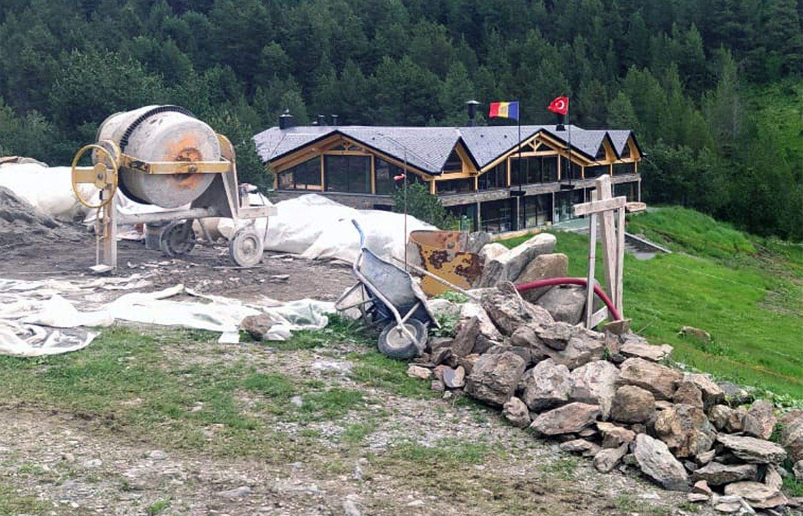 Una imatge de l'obra fa uns quants dies.