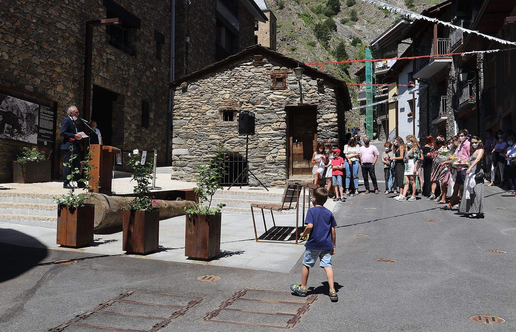Parlaments en l'acte d'inauguració de la remodelació.