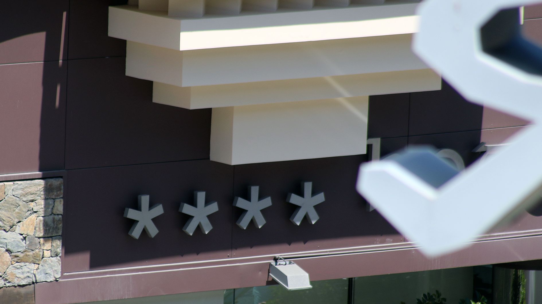 Façana d'un hotel. Façana d'un hotel.