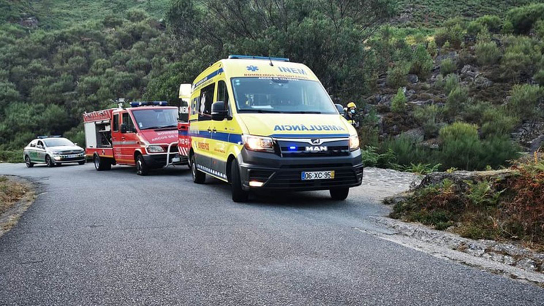 Al lloc dels fets s'hi van traslladar fins a 18 vehicles d'assistència i emergència. Al lloc dels fets s'hi van traslladar fins a 18 vehicles d'assistència i emergència.