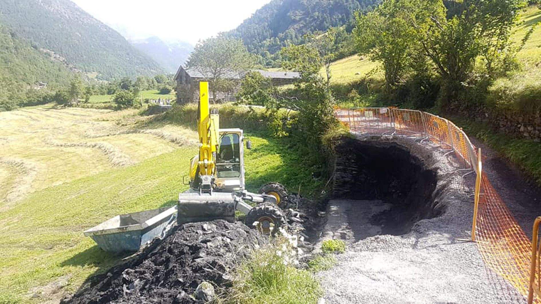Una màquia a l'indret on es fan els treballs. Una màquia a l'indret on es fan els treballs.