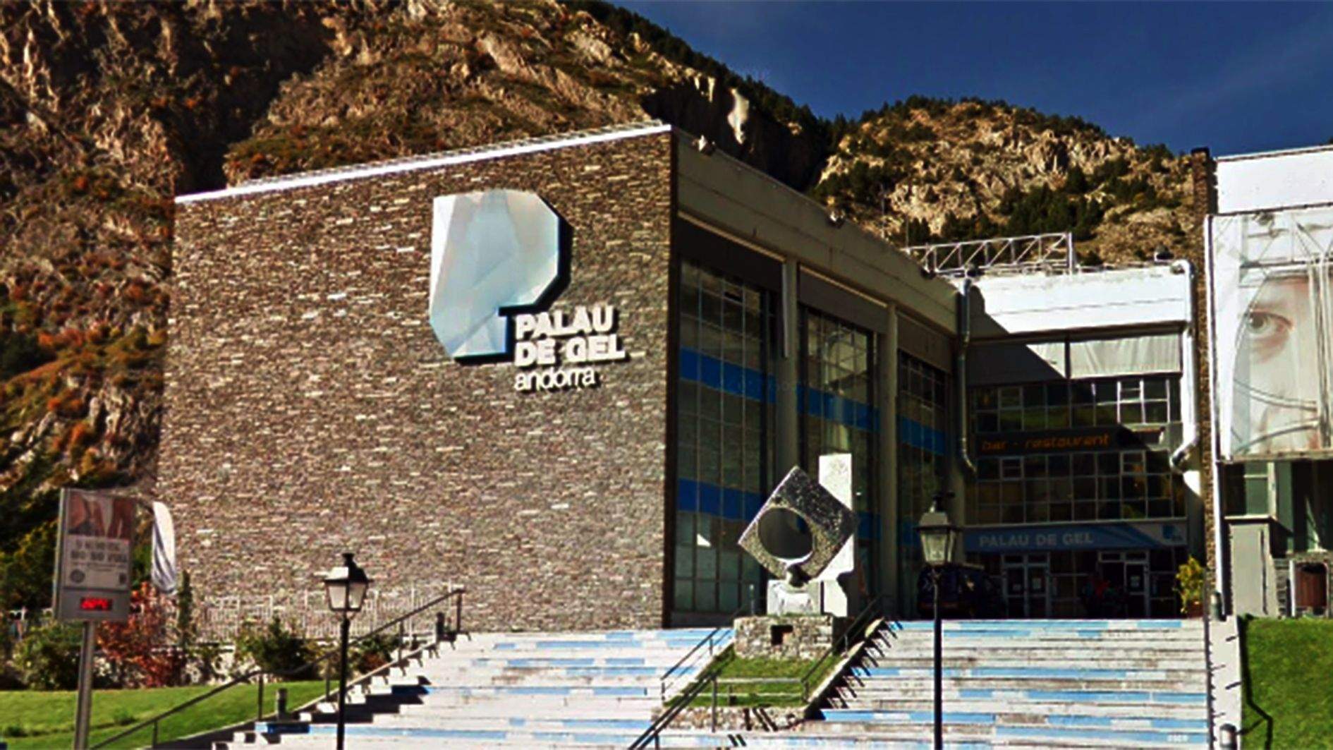 Una imatge de l'exterior del Palau de Gel.