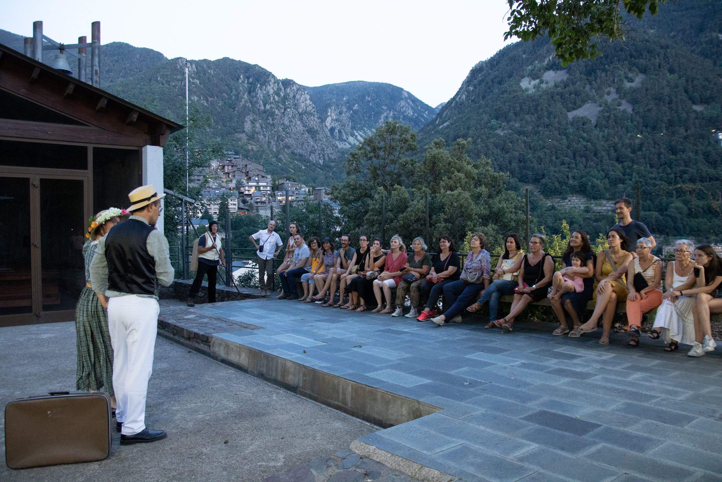 Una de les representacions de 'Turistes i Banyistes'