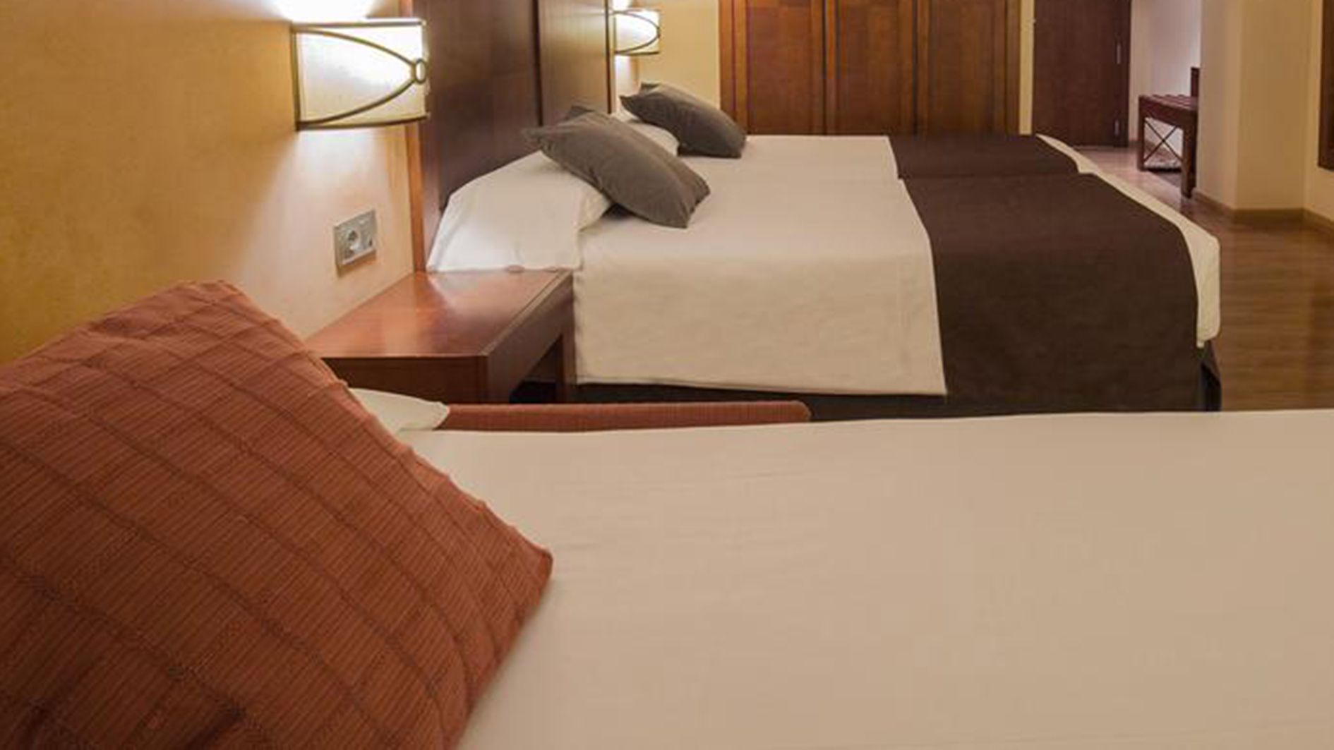 Llits en un hotel d'Andorra.