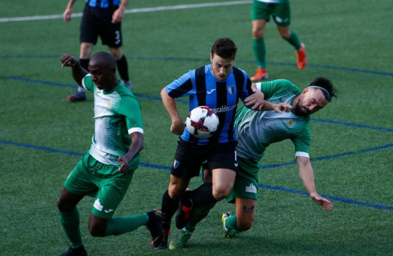 Un instant del partit de Copa entre Inter i Sant Julià, un dels duels sota sospita.