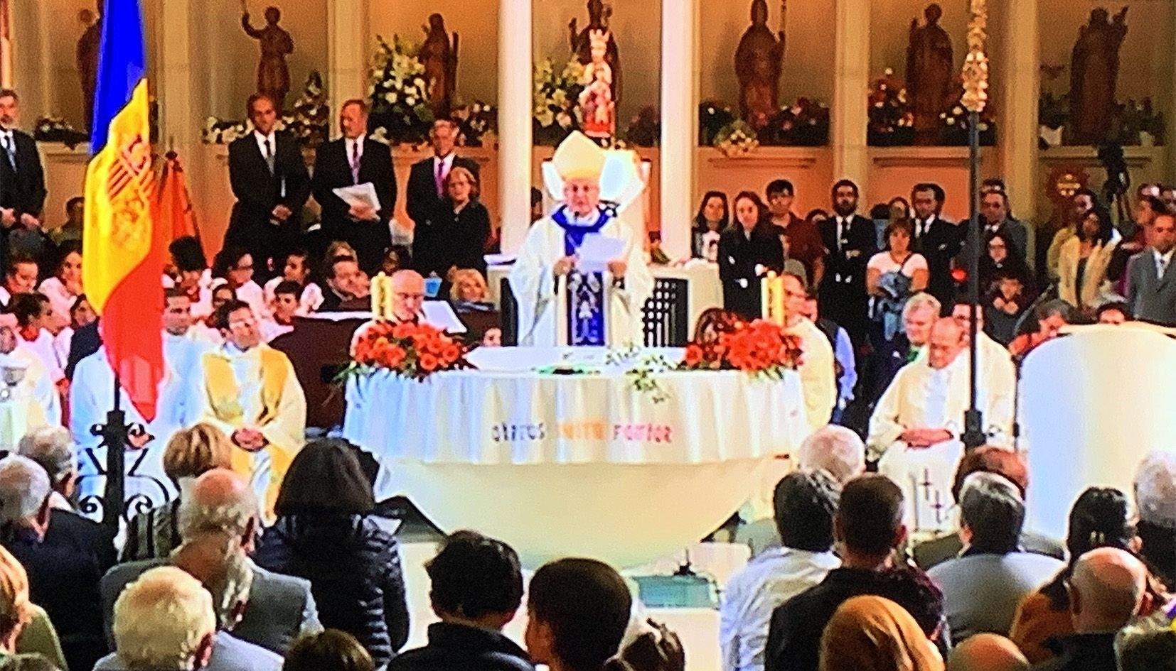 Instant d'una missa de la diada de Meritxell d'un any anterior.