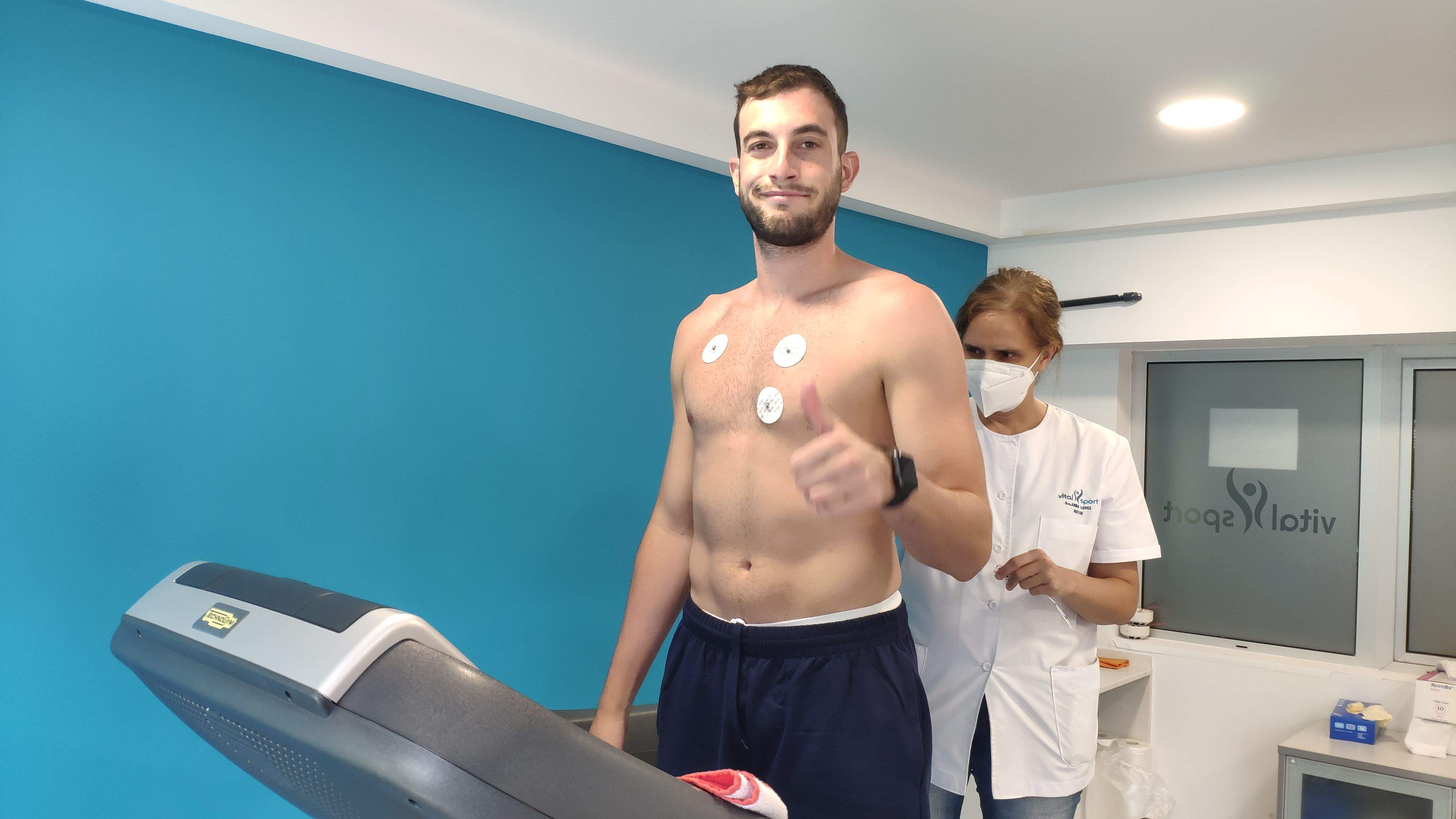 Sergi García, un dels nous, passant la prova d'esforç.