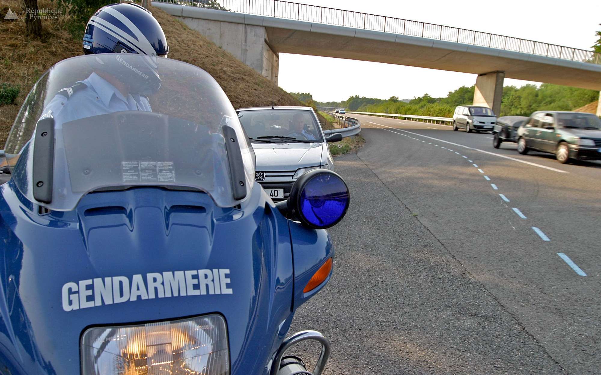 Control de la gendarmeria a l'Arieja.