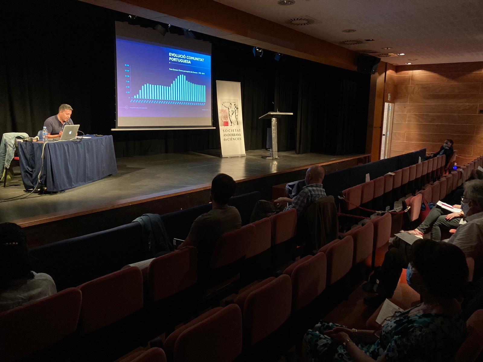 José Luis Carvalho parla sobre l'evolució de la comunitat portuguesa a Andorra. José Luis Carvalho parla sobre l'evolució de la comunitat portuguesa a Andorra.