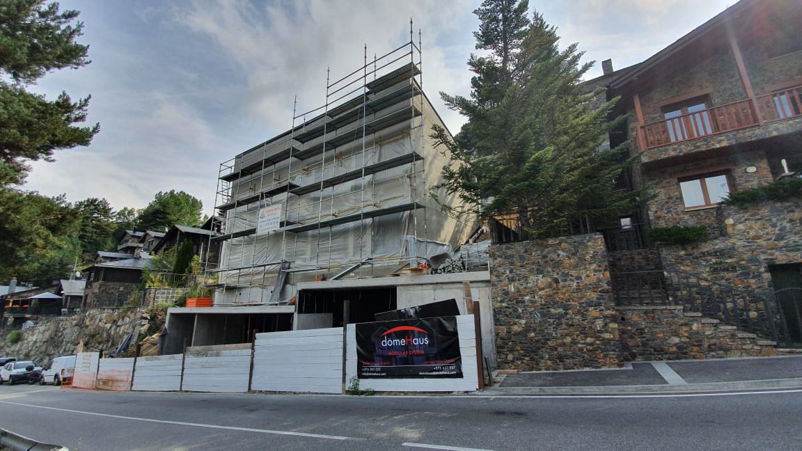 Obres de construcció d'un immoble.