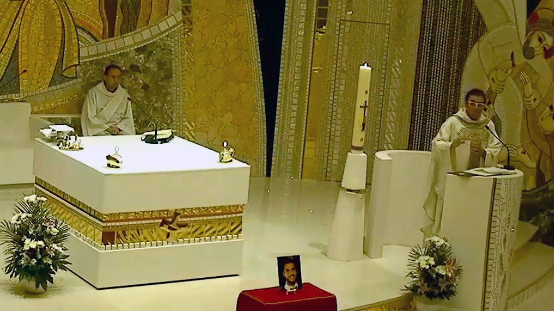 Un petit retrat de Jordi Galvao ha presidit la missa funeral.