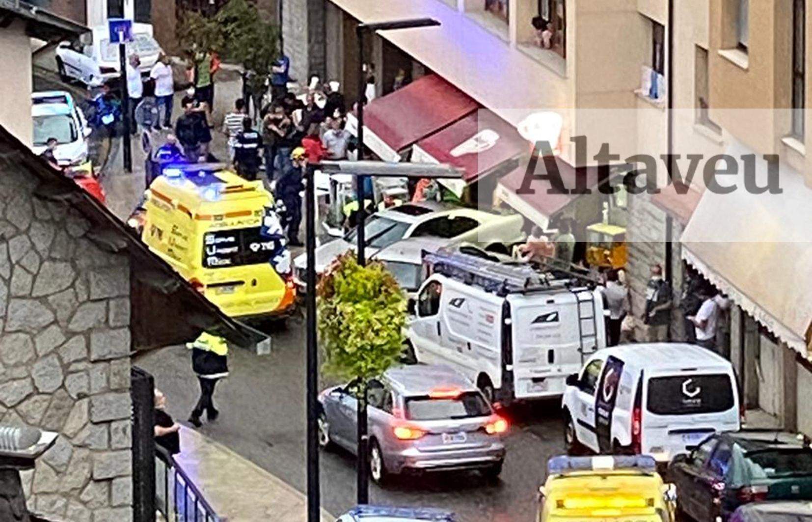 A la zona on ha passat l'accident hi ha molt desconcert.