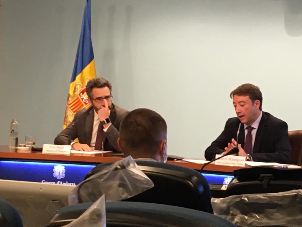 Jover i Hinojosa durant la roda de premsa d'aquest dilluns.