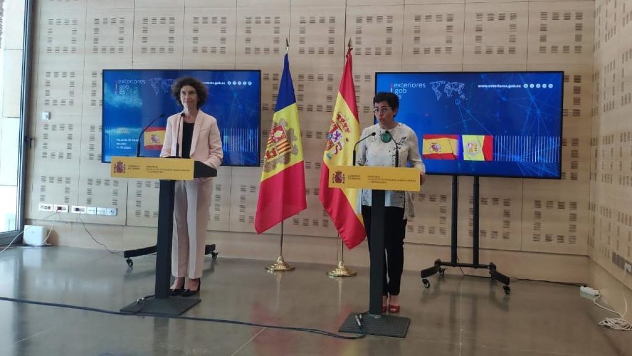 Ubach i González Laya, durant la roda de premsa.