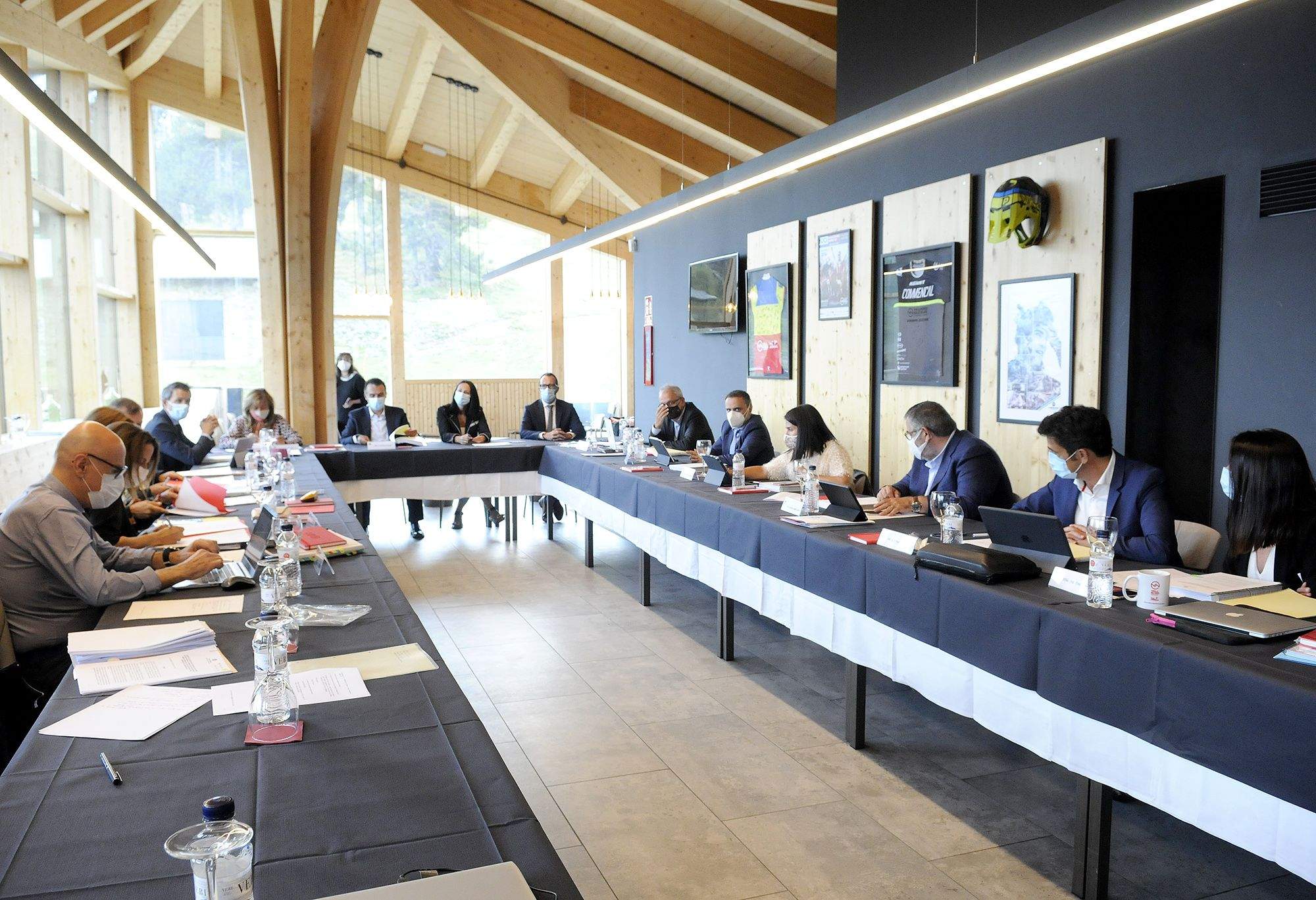 Un instant de la reunió de cònsols, on s'ha presentat l'avantprojecte de la llei.