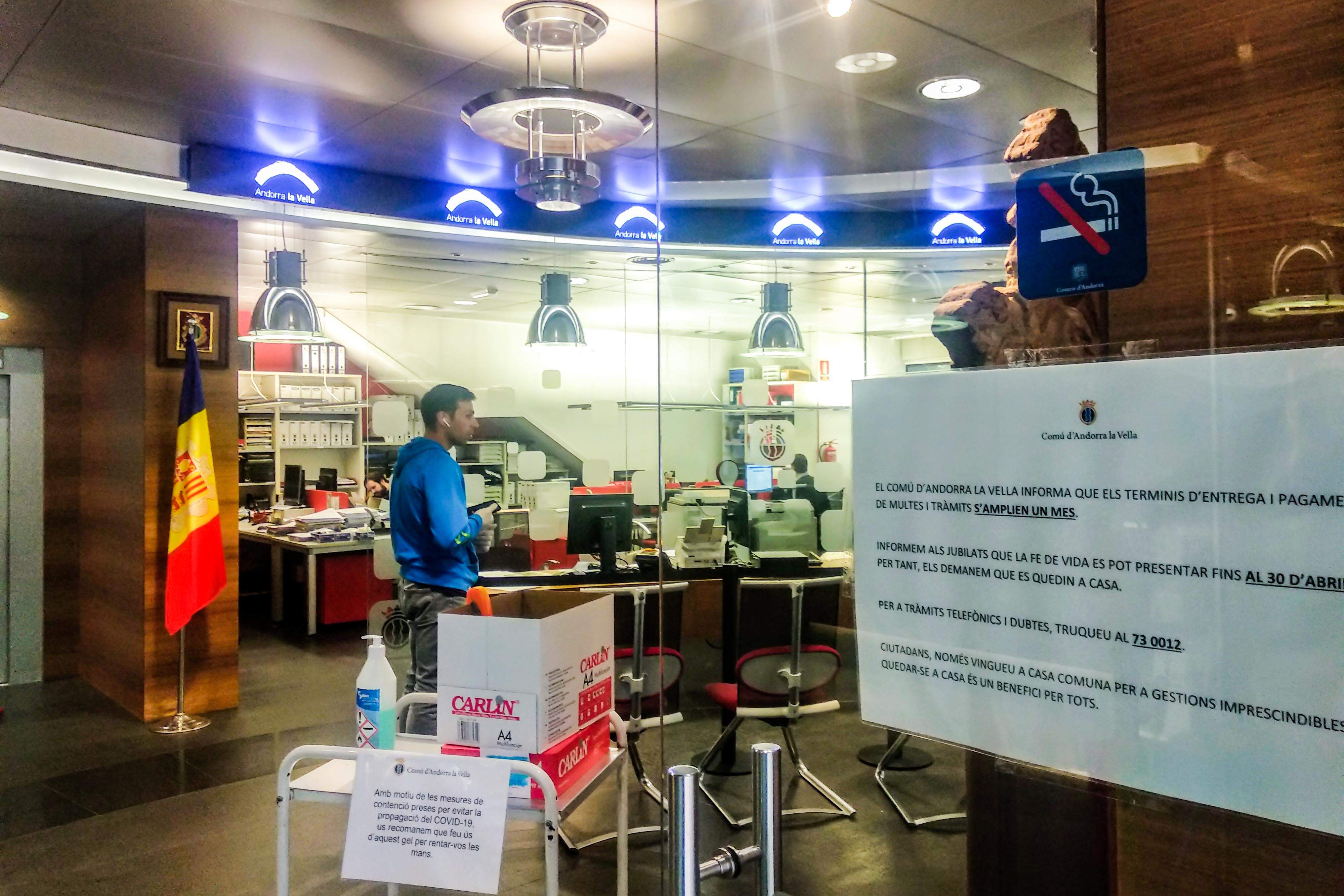 El servei de tràmits a Andorra la Vella.