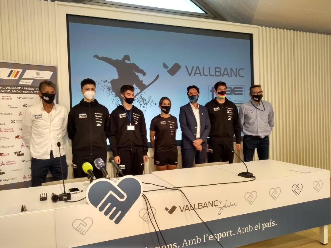 La presentació dels equips, aquest matí a la seu de Vall Banc