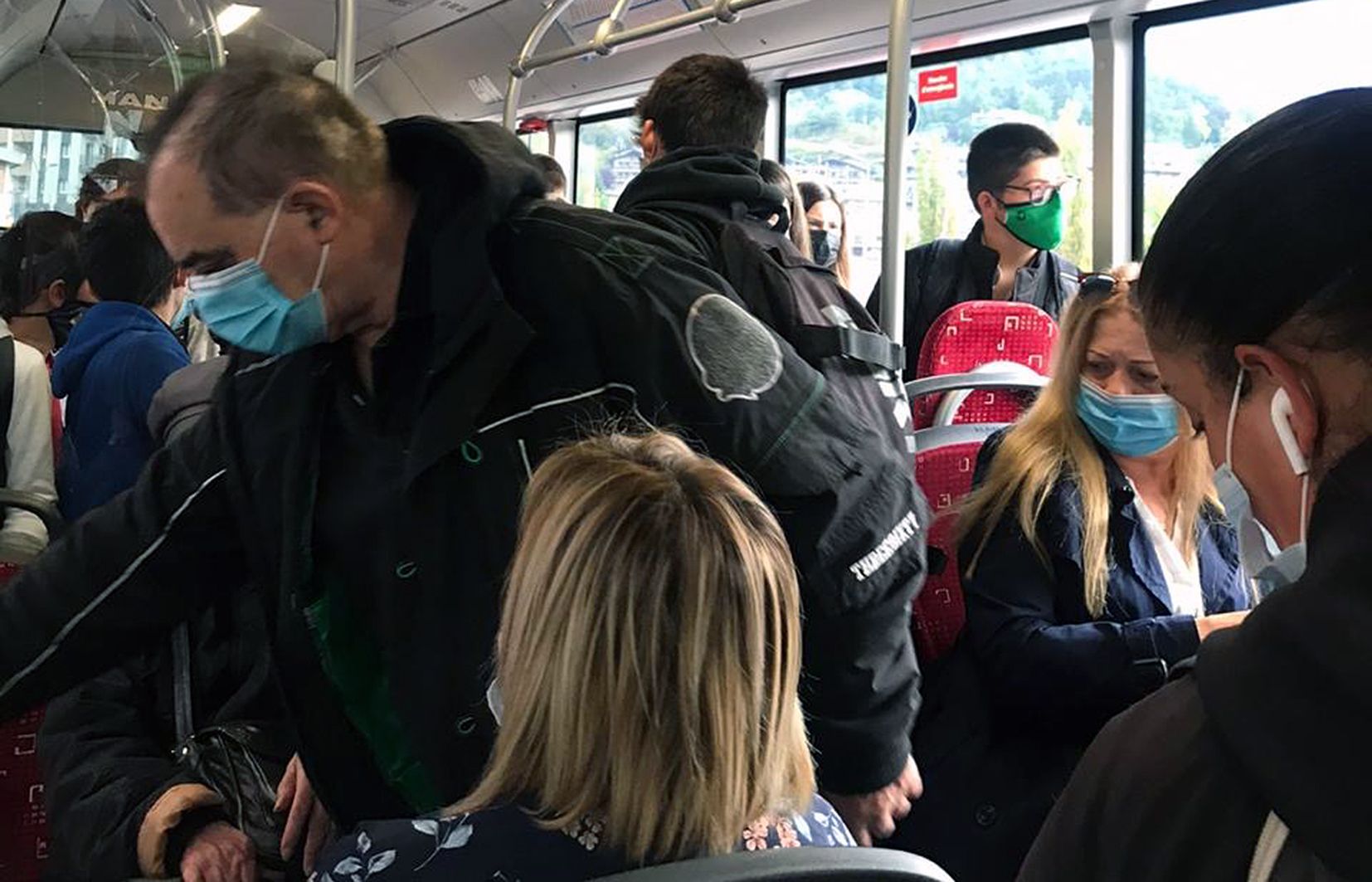 Un bus de la línia d'Ordino, aquest matí.