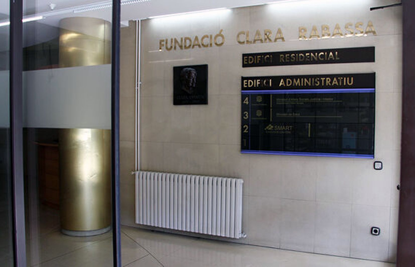 Planta baixa de l'edifici Clara Rabassa. Planta baixa de l'edifici Clara Rabassa.