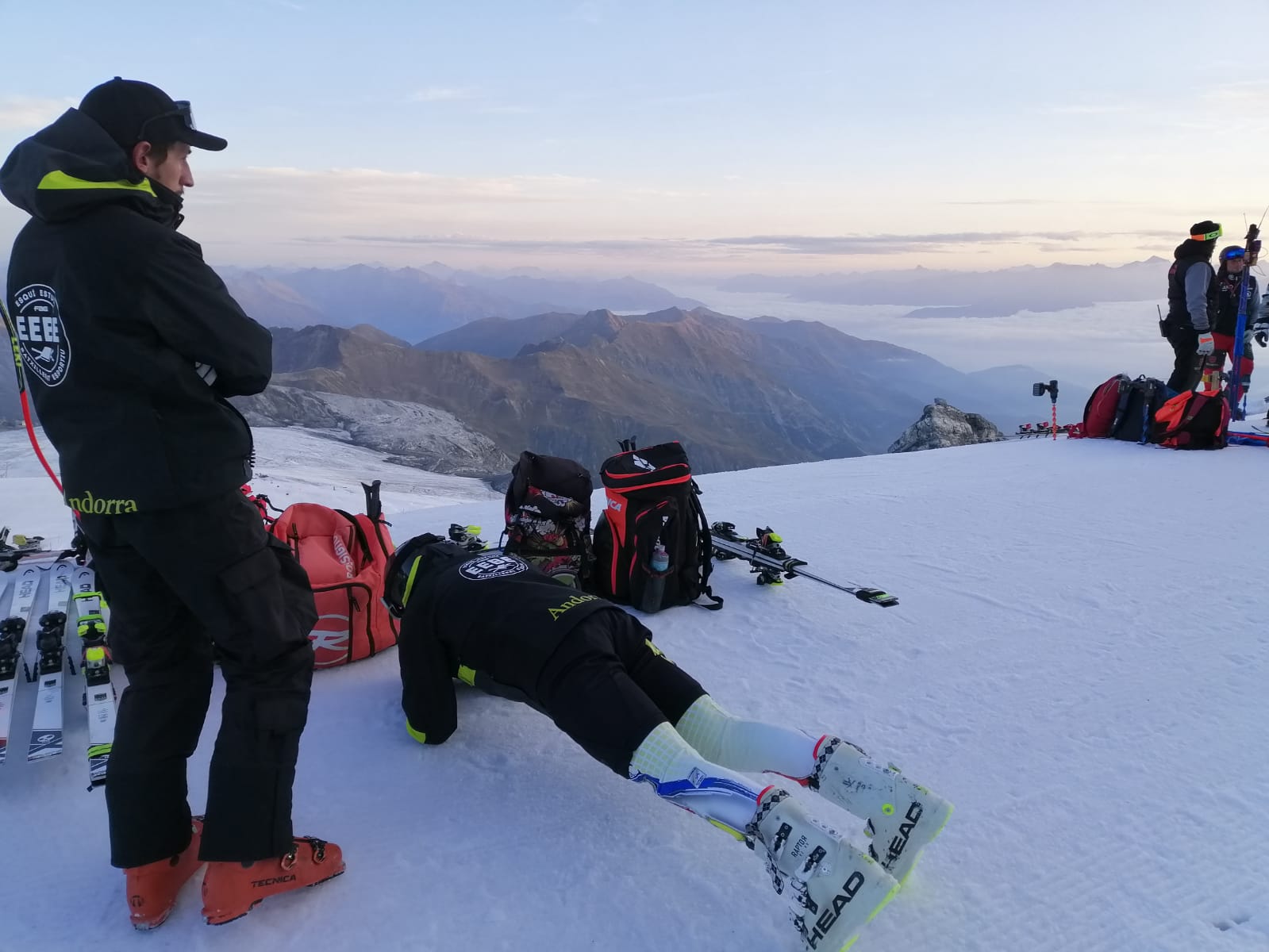 Entrenaments a Stelvio del grup d'esports i estudi.