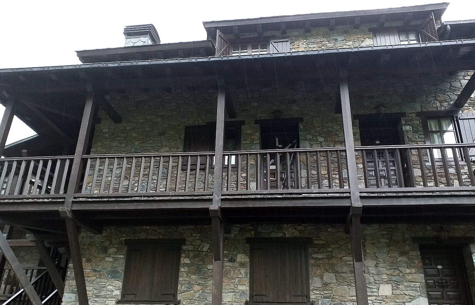 El detingut va accedir a l'immoble per una finestra lateral.