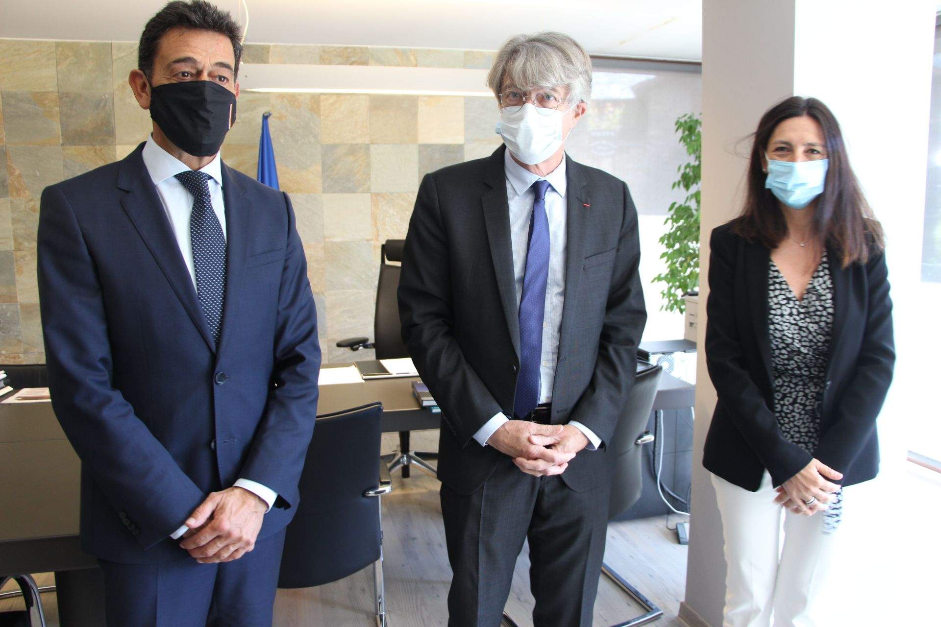 Els cònsols de la parròquia d'Ordino amb l'ambaixador