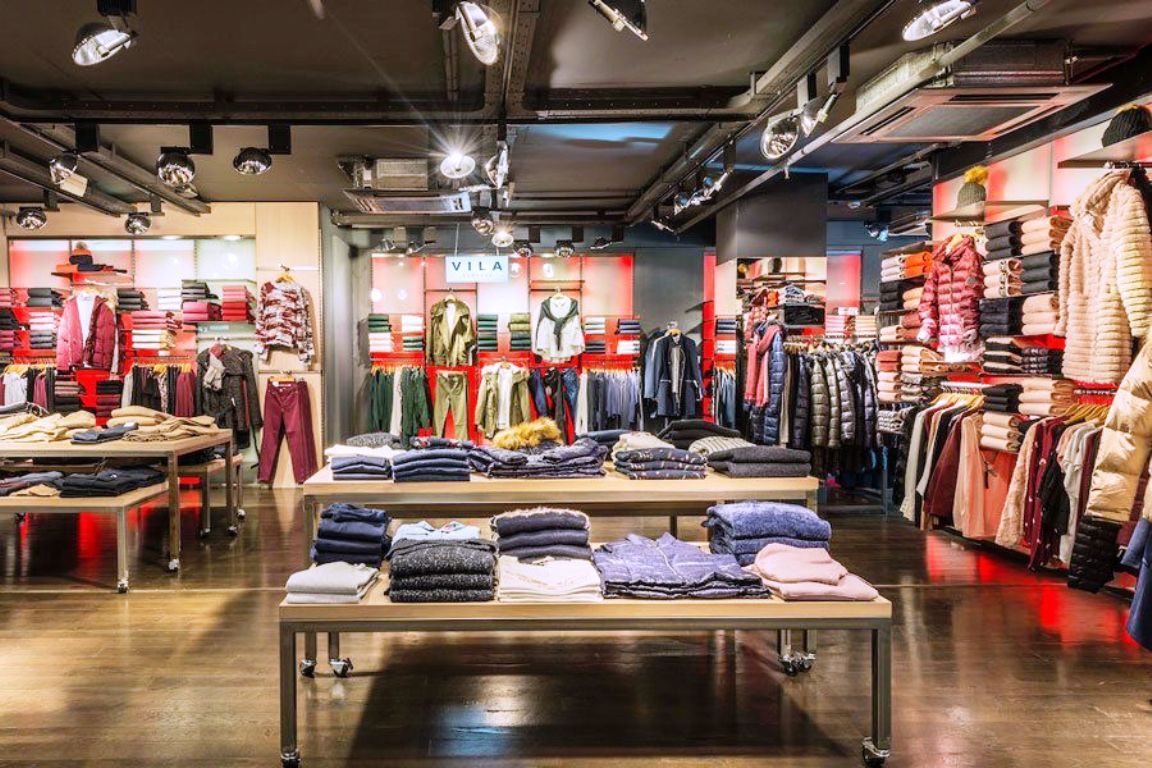 Roba exposada a una botiga.