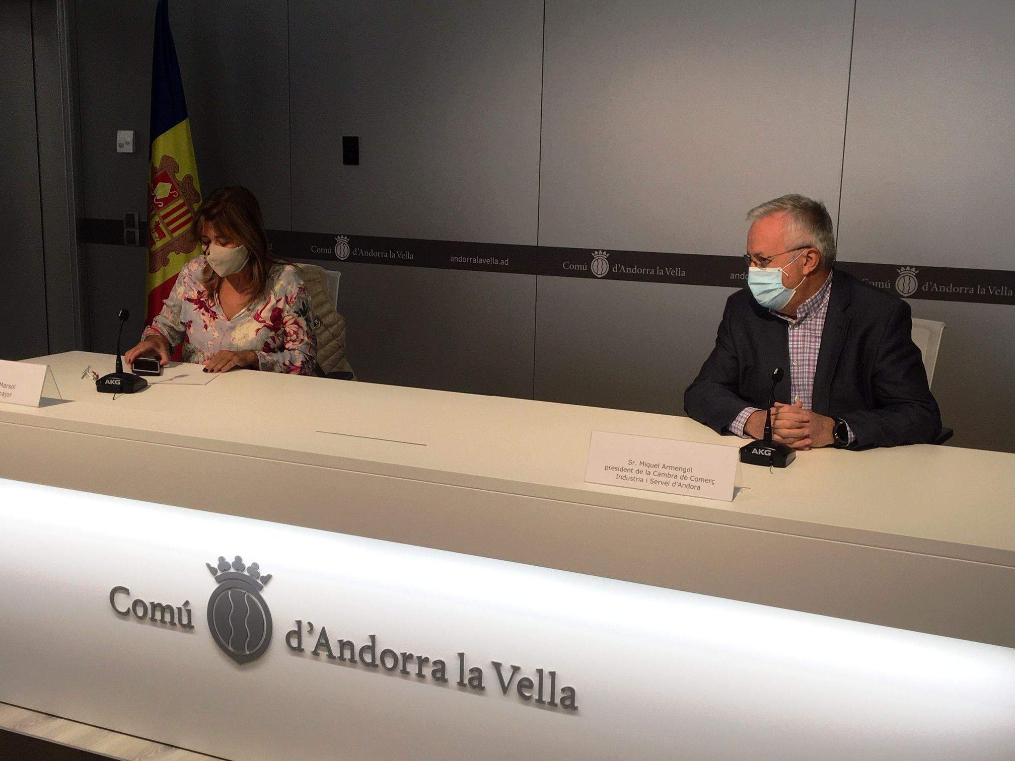 Marsol i Armengol abans de la roda de premsa.