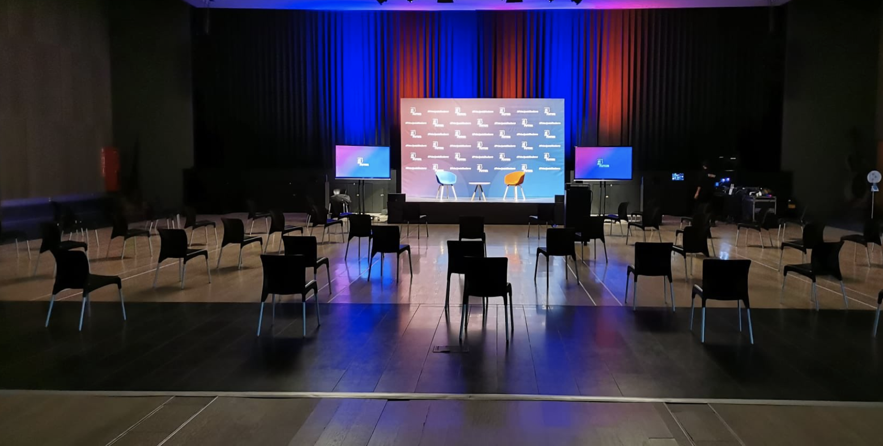 Víctor Font presenta al Prat del Roure la seva candidatura per presidir Víctor Font presenta al Prat del Roure la seva candidatura per presidir