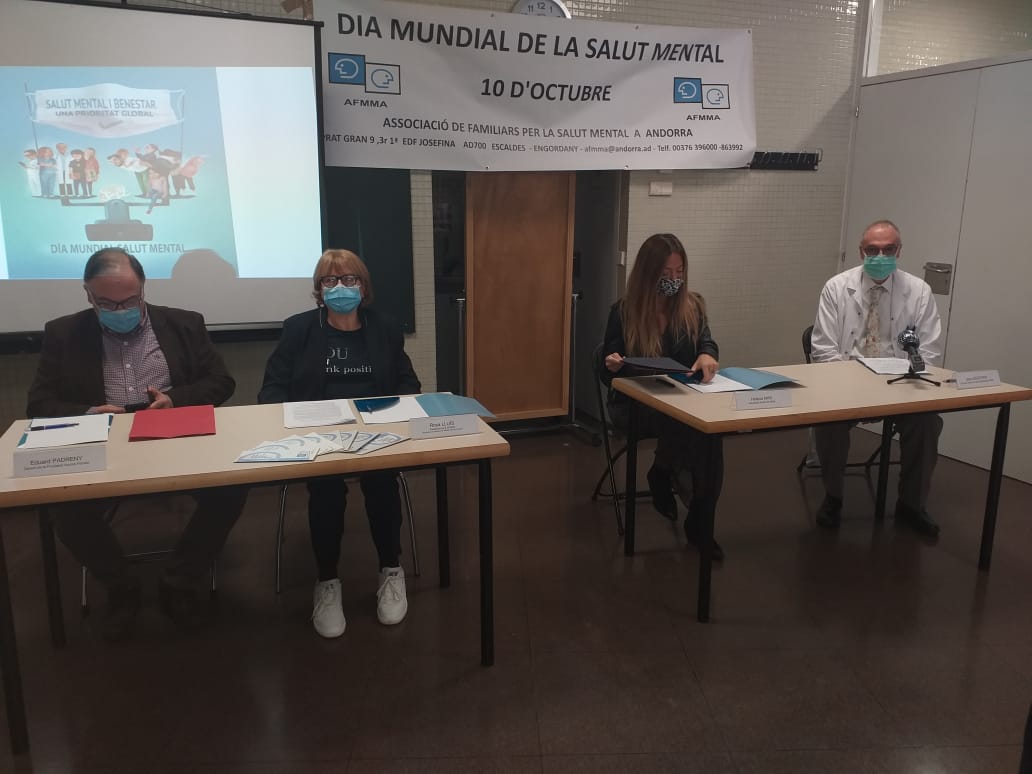 Un instant de la roda de premsa.