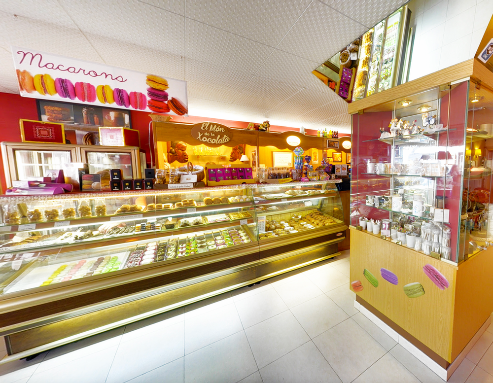 Interior d'una pastisseria de la parròquia de Canillo.