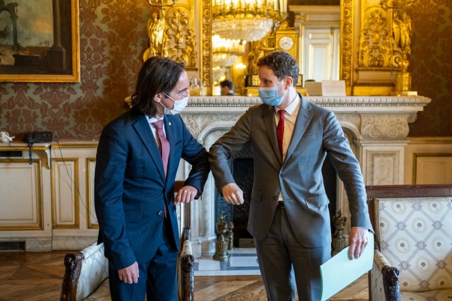 Landry Riba i Clément Beaune s'han trobat per primer cop, a París.